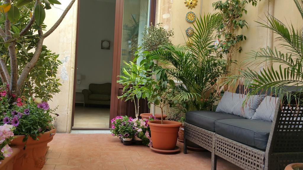 Centro Storico B&B Katania Zewnętrze zdjęcie